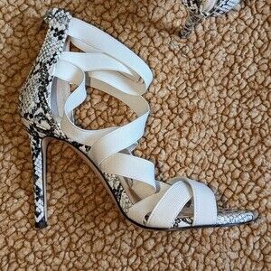 Jessica Simpson Size 6.5M White Black Strappy Jyra Snakeskin Heels Shoes Pumps
